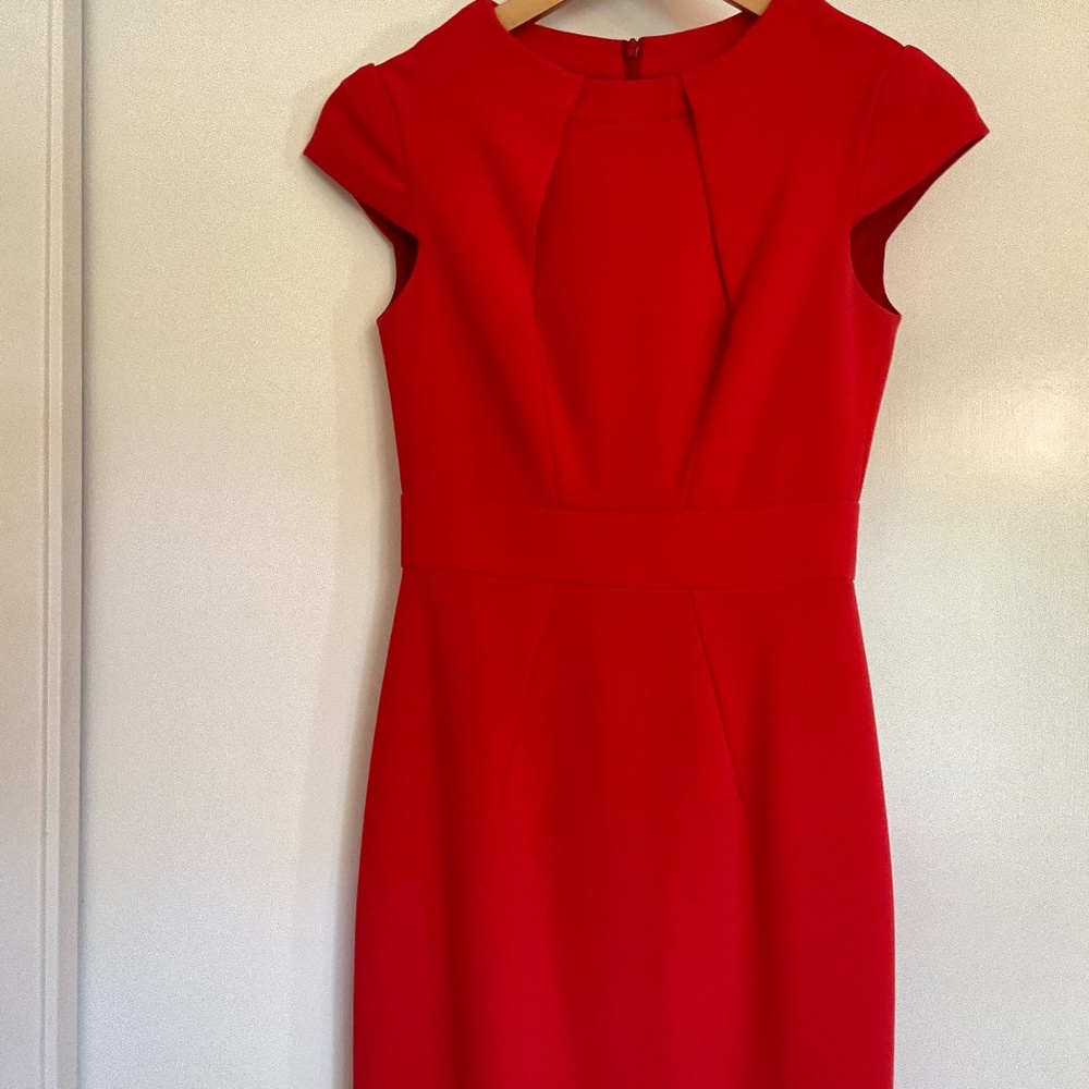 Karen Millen Figure Form Cap Sleeve Woven Dress + US Size 2 + Red
